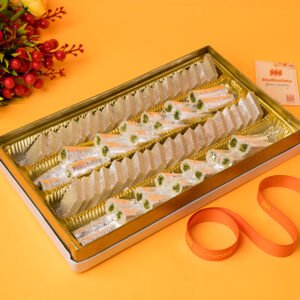 Kaju Barfi Pista Roll 900g